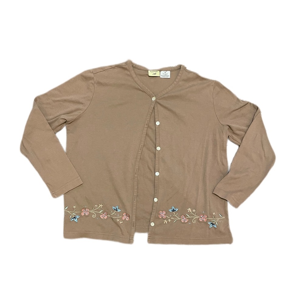 Essentials by Lee Brown Button Up Cardigan w a beautiful floral embroidery 🌼